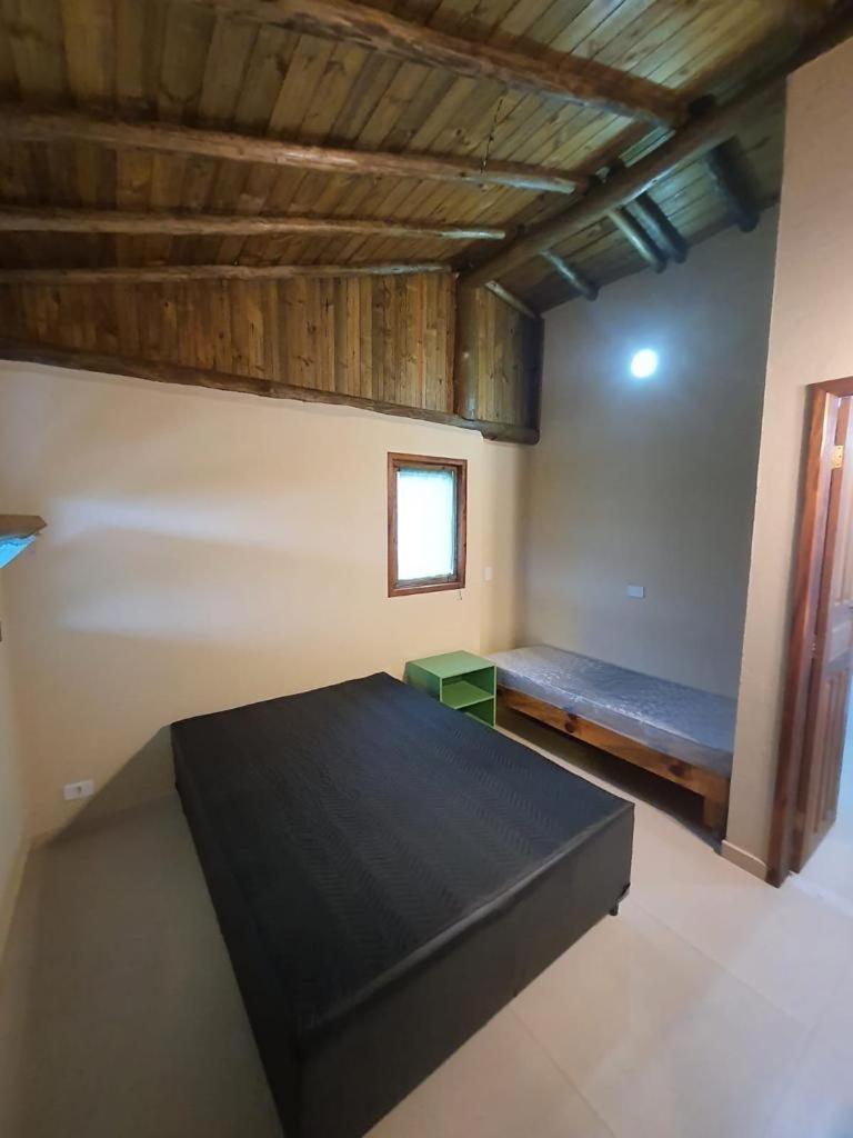 Casa Rosa - Lugar Lindo Em Meio A Natureza