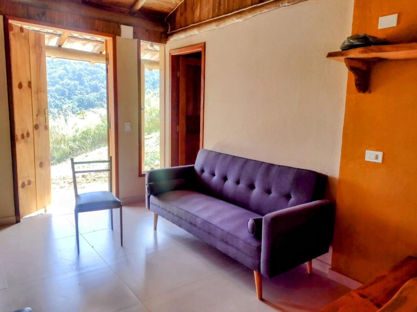 Casa Rosa - Lugar Lindo Em Meio A Natureza *